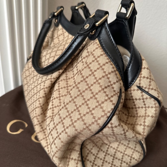 GUCCI Vintage BOHO shoulder bag (New) - Picture 17 of 17